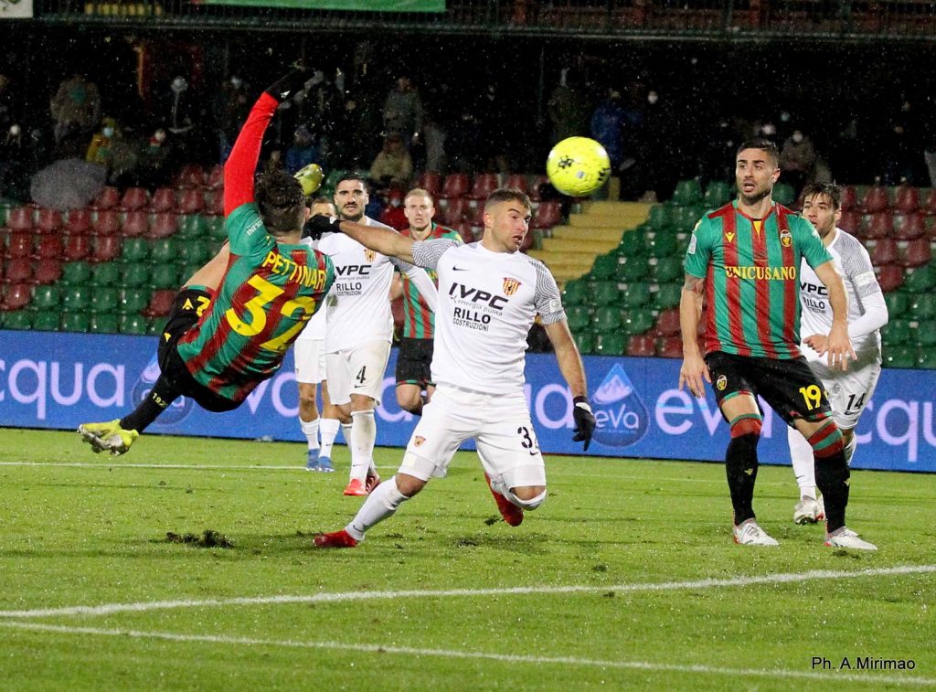 TERNANA-BENEVENTO 0-2 ( 10-12-2021 )
