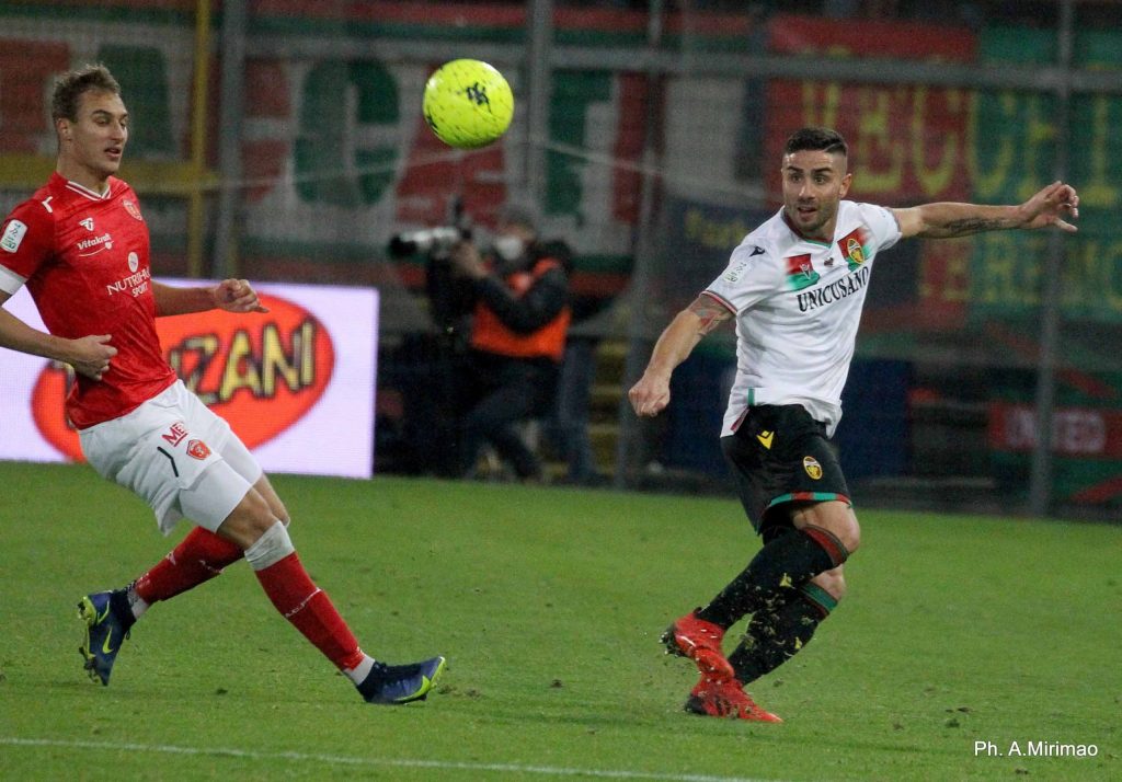 Ternana, oggi allenamento pomeridiano e partenza