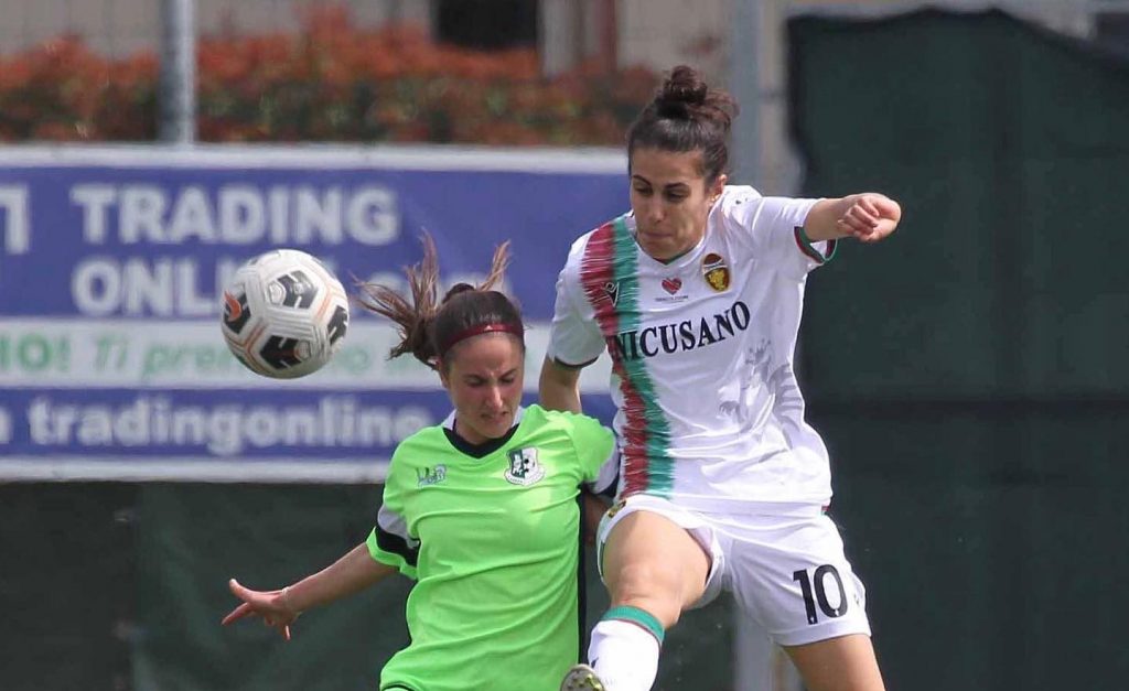 Ternana in rosa, molti i cambiamenti per l’esordio in B