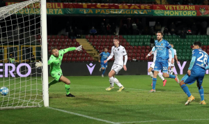 nella foto di Alberto Mirimao il gol di DISTEFANO