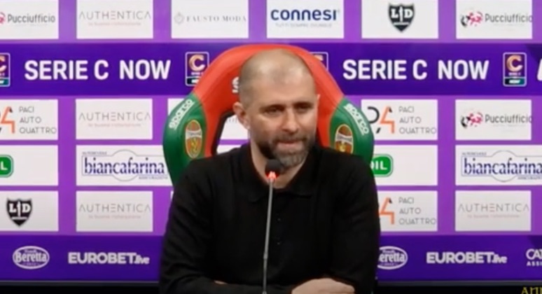 Ternana, ore decisive per l’arrivo di un difensore