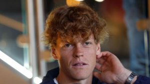 Jannik Sinner starà fermo tre mesi