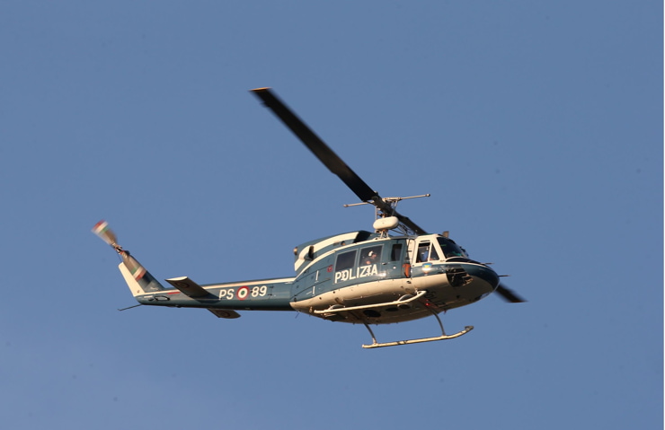 L'aereo della polizia - Foto Lapresse - Ternanatime.com