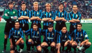 Una formazione dell'Inter degli anni '90 - Foto Instagram - Ternanatime.com